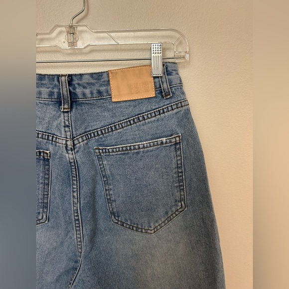 BLUE SAVVY Paper bag barrel high waist jeans size 26/28
Abercrombie madewell - Picture 5 of 9